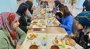 Bankoğlu depremzede vatandaşlarla iftar programındaydı