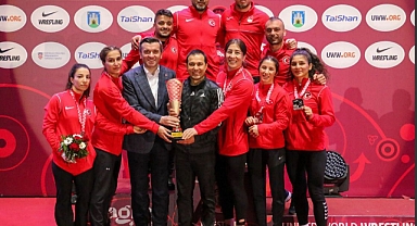 BARÜ’lüler Avrupa Güreş Şampiyonasında gururlandırdı