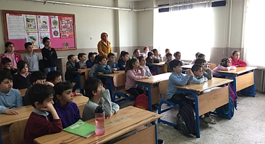 Eğitimler devam ediyor
