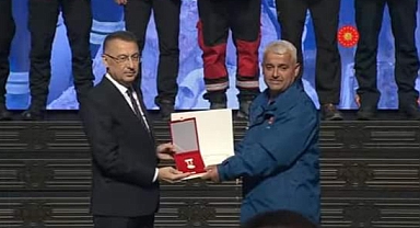 Erdoğan'dan arama kurtarma ekibine madalya