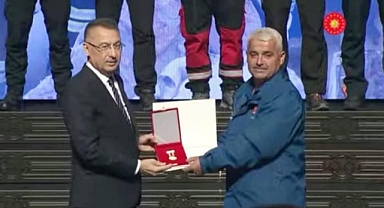 Fedakârlık Madalyası verildi
