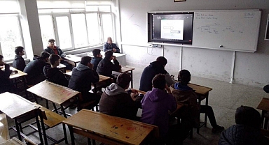 Özgüvenli nesiller için seminer verildi