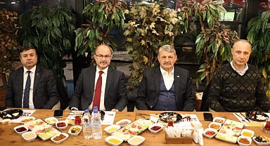 “Sadece seçim zamanı ortaya çıkan bir noktada değiliz”