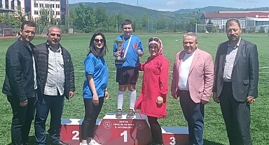 3 sporcu il şampiyonu oldu