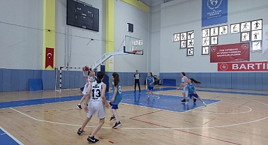 3x3 basketbol turnuvası düzenlendi