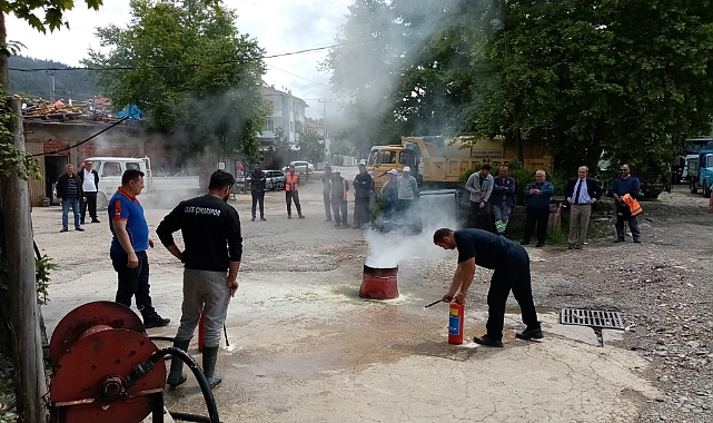AFAD, Belediye personeline uygulamalı eğitim verdi