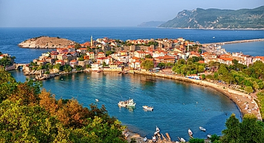 Amasra: Eşsiz Doğası ve Tarihi Dokusuyla Göz Kamaştırıyor