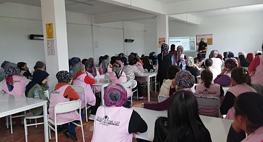 Annelere ”UYUMA ” uygulaması anlatıldı
