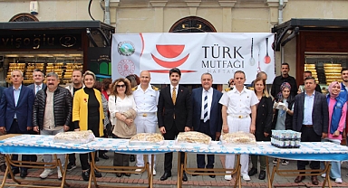 Coğrafi İşaretli Bartın Gözlemesi ikram edildi