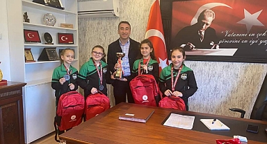 Başarılı sporculardan Akkaş’a ziyaret