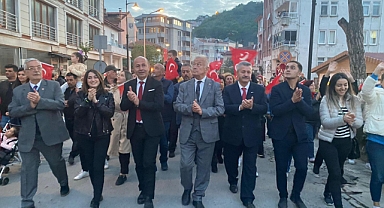 “Bu ülkeyi kimin kurduğunu unutturmayız.”