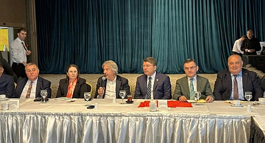 Demircan, turizm temsilcileri ile bir araya geldi