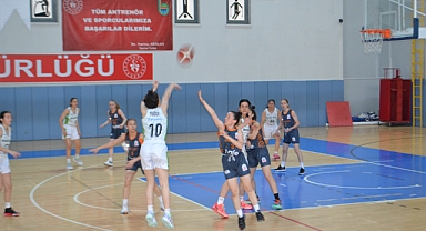 Düzce Kültür Koleji basket takımı galibiyetle başladı