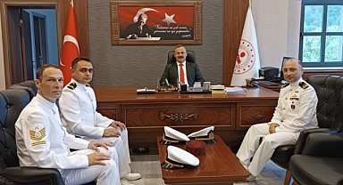 Gemi Komutanı’ndan Kaymakam Perçi’ye ziyaret