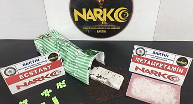 Narkotik, çay paketinde yakaladı!