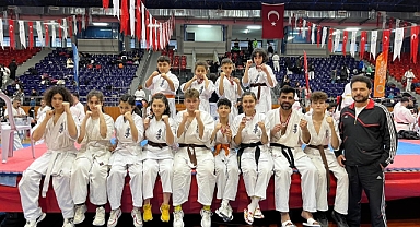 Sporcularımız Karate branşında 1 altın 4 gümüş madalya kazandı