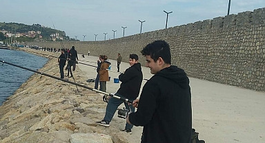 Stres atıp balık tuttular