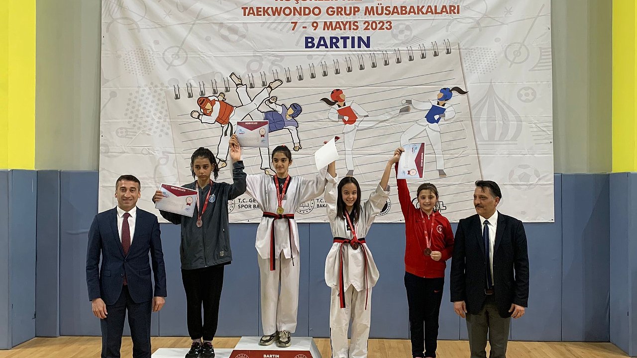 Taekwondo müsabakaları tamamlandı SPOR BARTIN HALK GAZETESİ