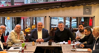 Yusuf Ziya Aldatmaz Bartınspor yönetimi ile bir arada