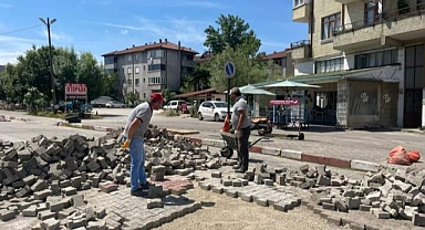 896. Sokakta çalışma var