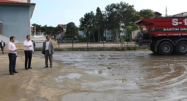Acar, incelemelerde bulundu
