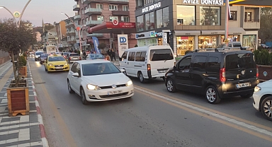 Bartın'da Bayram Öncesi Trafik Yoğunluğu Yaşanıyor