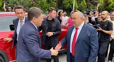 Bartın'da teşkilatla bayramlaşan Bakan Tunç'tan önemli açıklamalar!