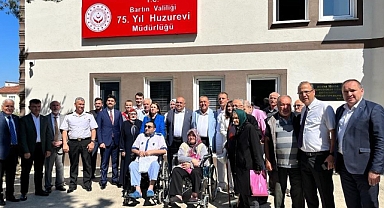 Bartın Müftüsü ve Bartın Valisi Huzurevini ziyaret etti