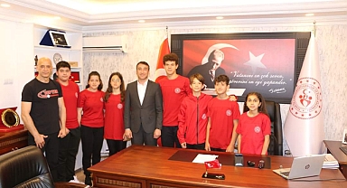 Başarılı sporculardan Akkaş’a ziyaret