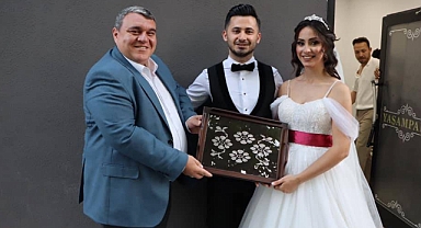 Başkan Yardımcısı Önder, genç çiftleri tebrik etti
