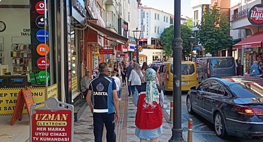 Ekipler sokaklarda dilendirilen çocukları aradı