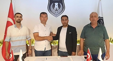 Erhan İnce İnegöl Akhisarspor’a imza attı