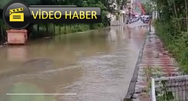 Kozcağız'da caddeler sular altında