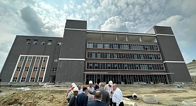 Aldatmaz, 400 yataklı Bartın Devlet Hastanesi’ni ziyaret etti