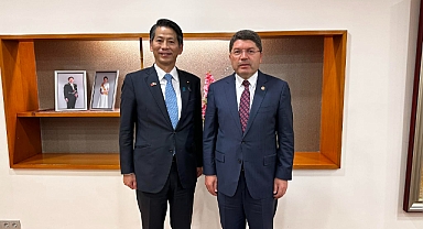 Tunç Japonya Büyükelçiliğinde