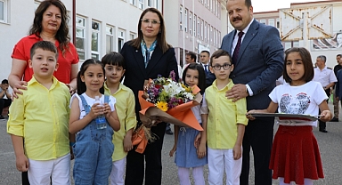Vali Arslan, Öğrencilerin Karne sevincine ortak oldu