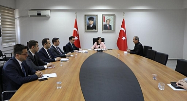 Vali Arslan, vatandaşları dinlemeye devam ediyor