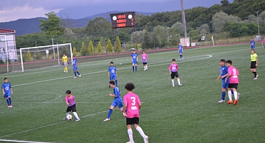 Yeni Bartınspor rakibini farklı yendi