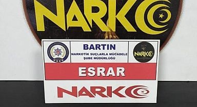 28,32 gram plaka esrar maddesi ele geçirildi