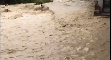 Akpınar Köyünde Yaka Seli Meydana Geldi
