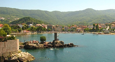 Amasra'da Tarihi Direkli Kaya