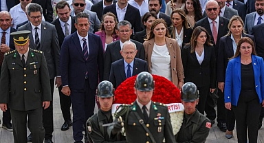 Bankoğlu, Anıtkabir’i ziyaret etti