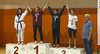Bartınlı Sporcular Taekwondo’da Derece Yaptı