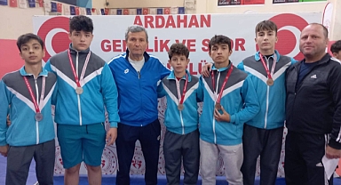 Belediye Güreş takımı finallere gidiyor