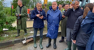 Belediye tüm ekipleri ile sahada