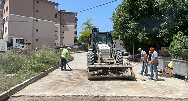 Hasar Gören yollar bakımdan geçiyor
