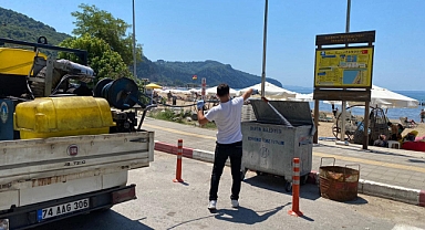 İnkumu'nda İlaçlama Çalışmaları Devam Ediyor