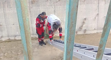 Kanala düşen yaşlı vatandaş kurtarıldı