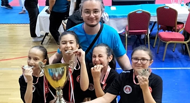 Karate antrenöründen Teşekkür paylaşımı