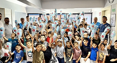 Öğrencilere Pamuk Şeker Sürprizi devam ediyor